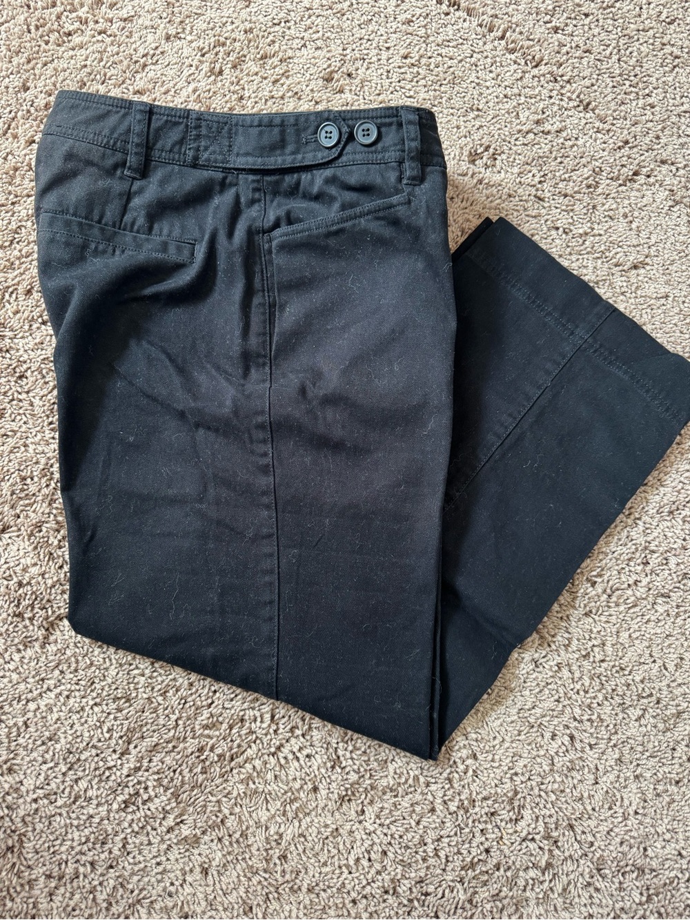 Jones New York Black Women's Capris with Button Waist